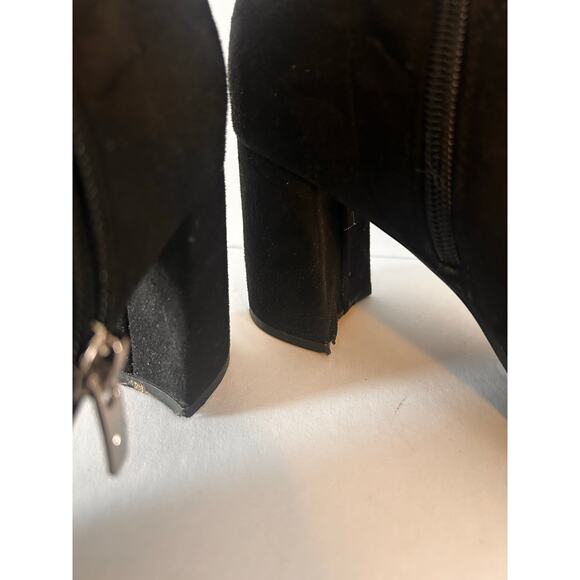 Marc Fisher Black Zip Bootie 3" Heel Women's 9M - Picture 5 of 7